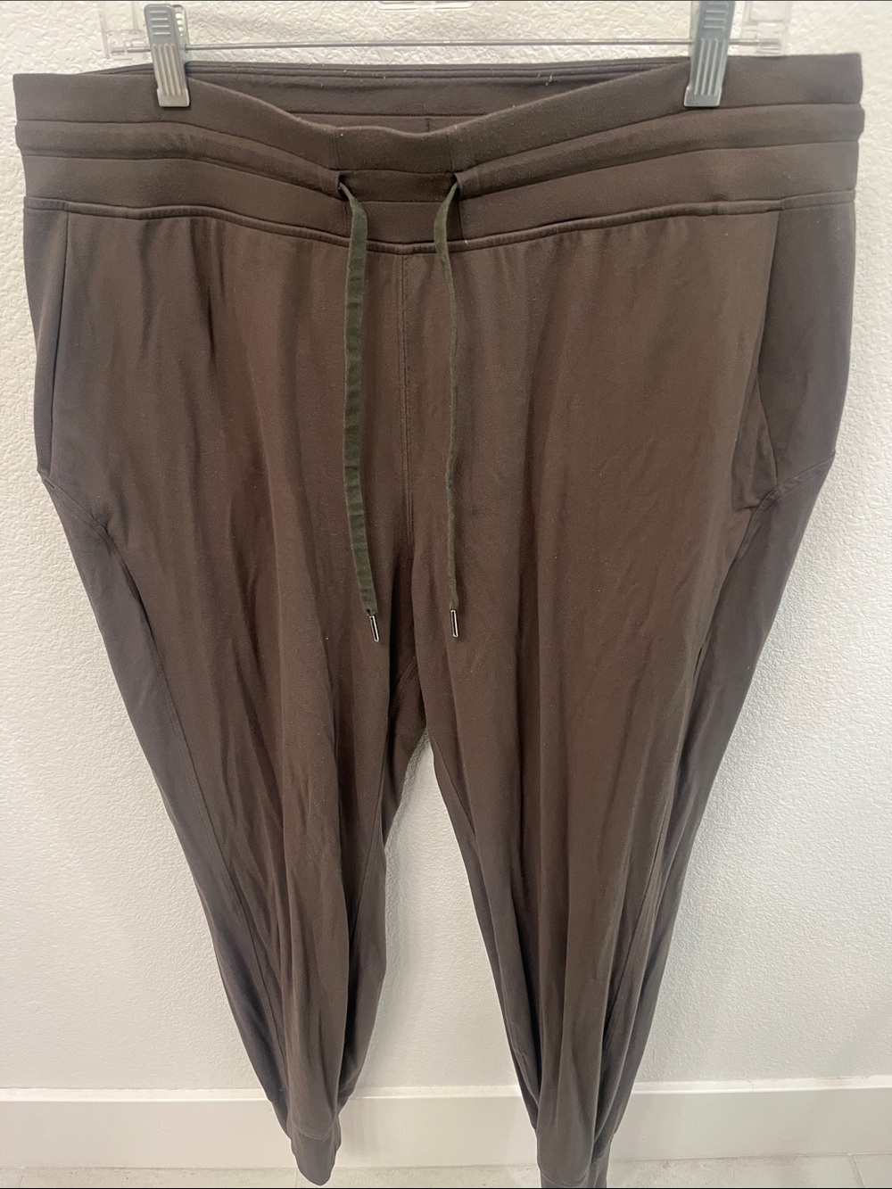 Lululemon Ready to Rulu sz 14 Joggers